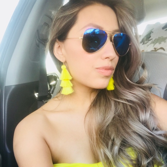 Meet your Posher, AvyB - Picture 2 of 7